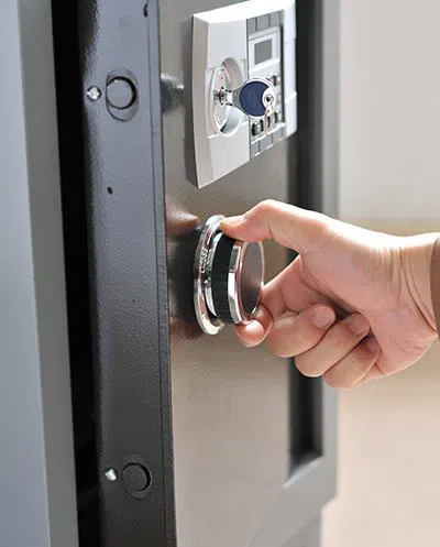 Top Locksmith Services Paramount, CA 562-274-0787 Top Locksmith Services Paramount, CA 562-274-0787